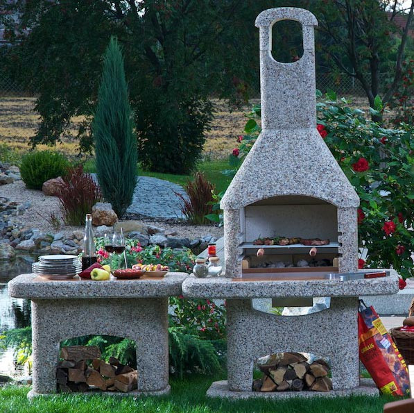 Wellfire Gartenkamin / Grillkamin Nova braun mit Beistelltisch 205cm