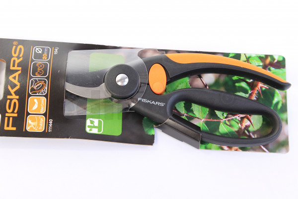 FISKARS Gartenschere Bypass P44 Elegance