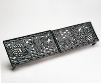 Abstandsleiste Globe-fire für Herd Titan Guss schwarz Abstandsleiste Globe-fire für Herd Titan Guss schwarz