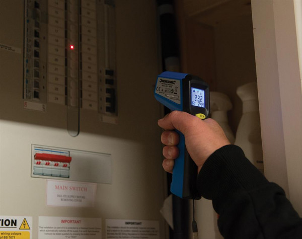 Laser-Infrarotthermometer