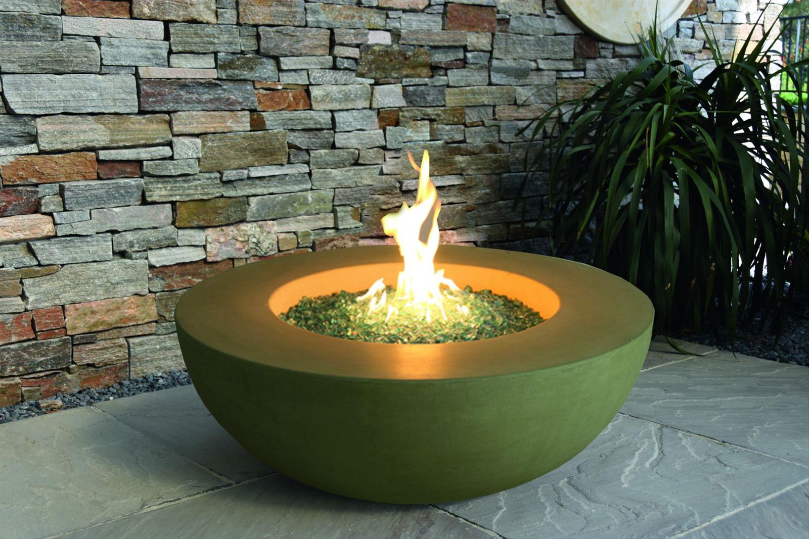 Gas Feuerstelle / Gartenfeuer GardenForma Ätna Betonoptik gelb